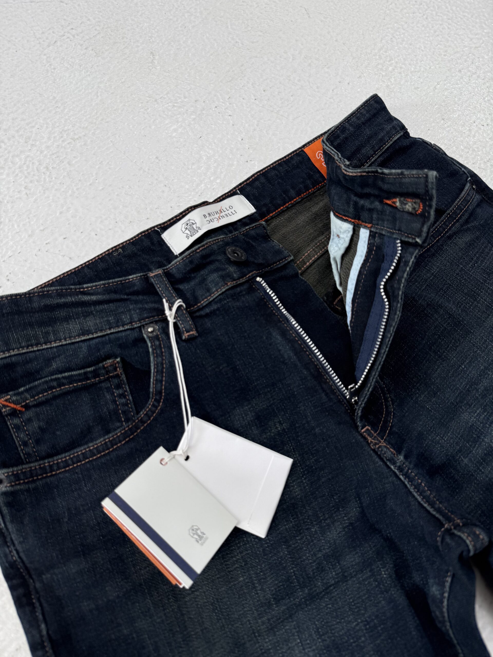 مینی آبی کثیف شور تیره