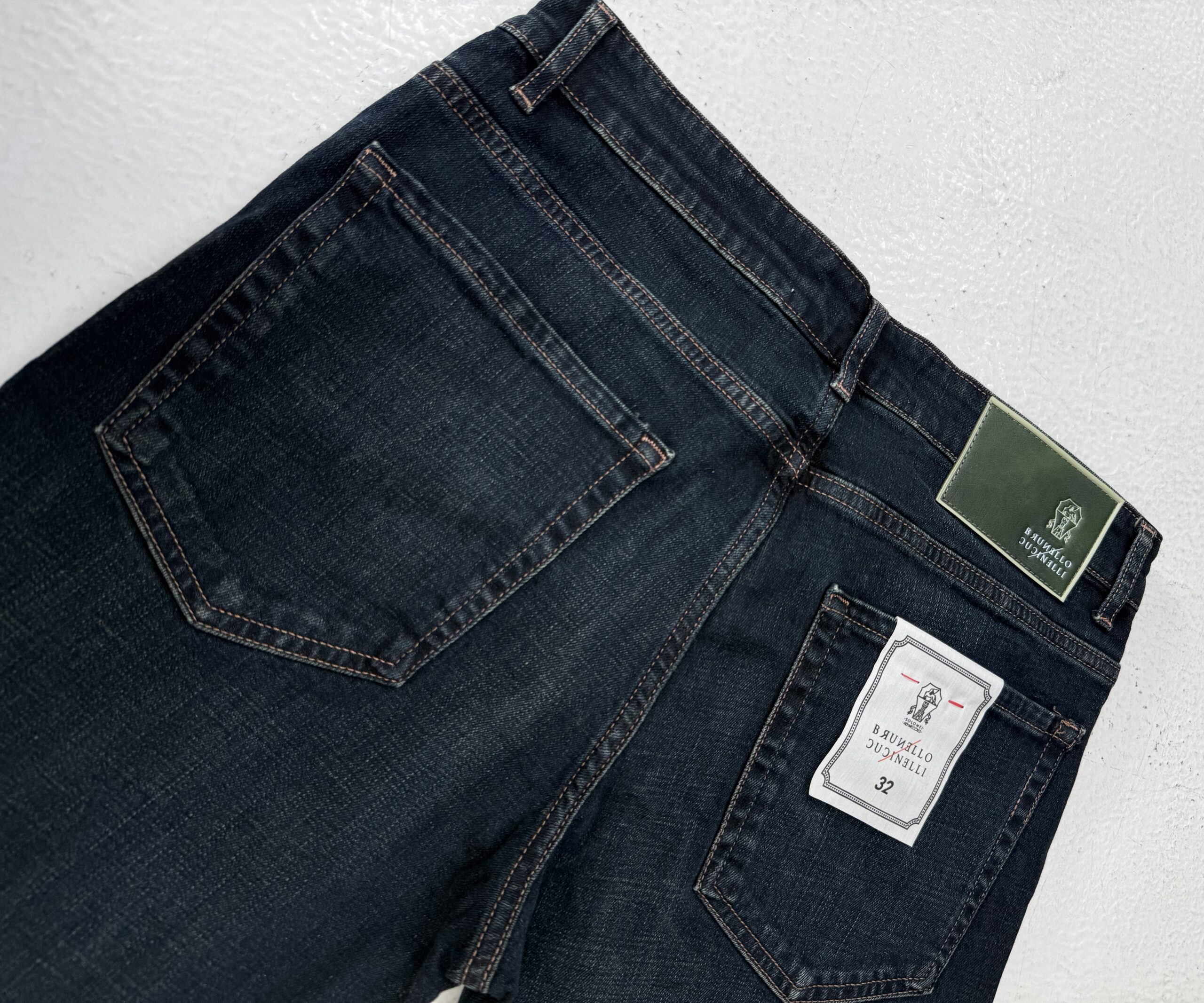 مینی آبی کثیف شور تیره